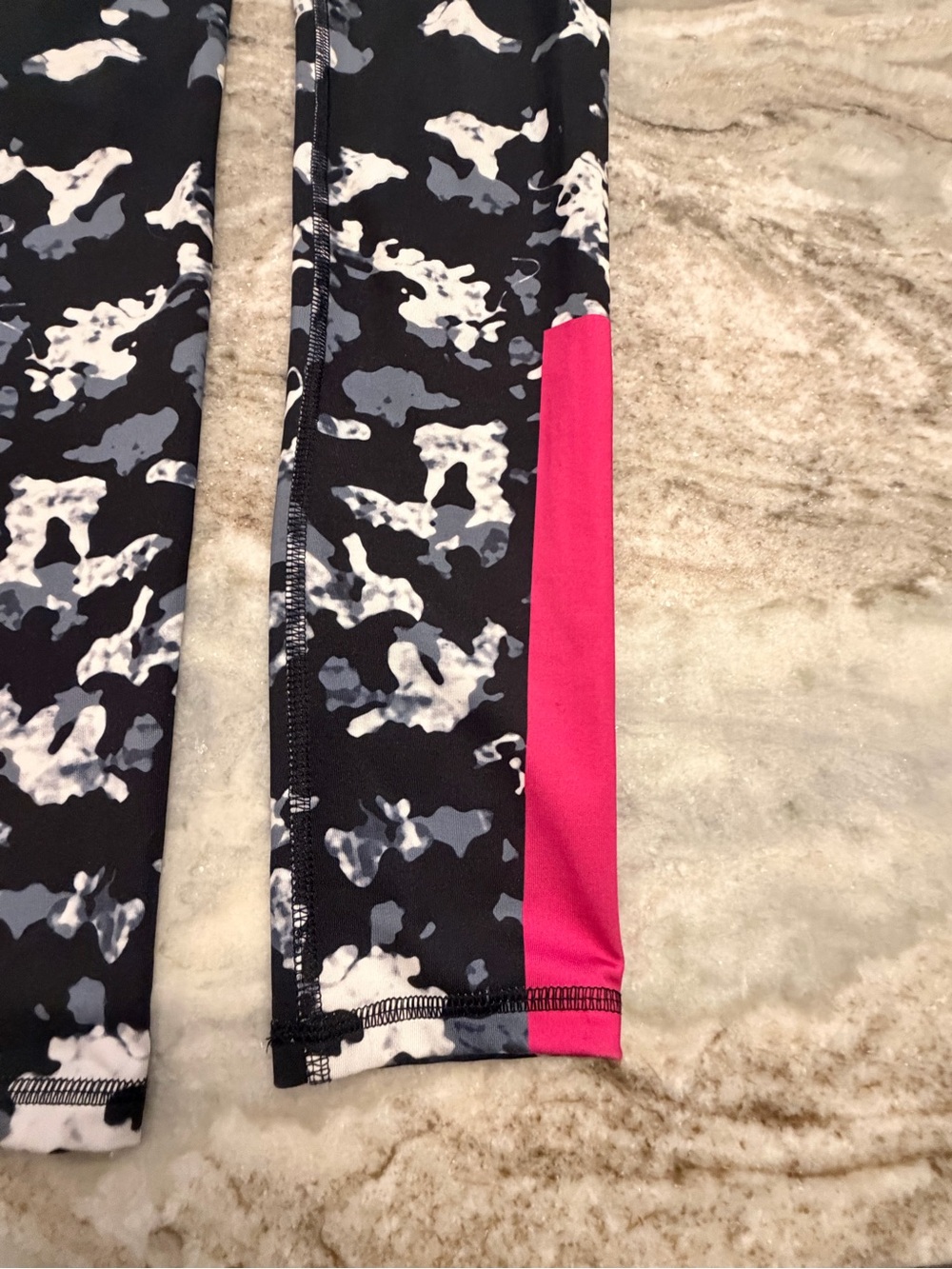 Champion High Rise Abstract Print Leggings Women’s Small Black Pink - Picture 2 of 9